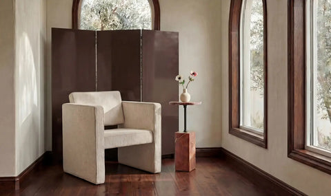 Garbo Screen Dark Brown Lacquer