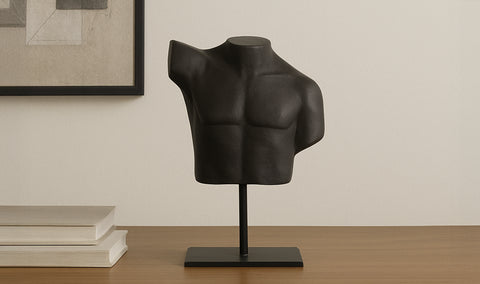Victor Cast Alumiinum Sculpture Aged Black